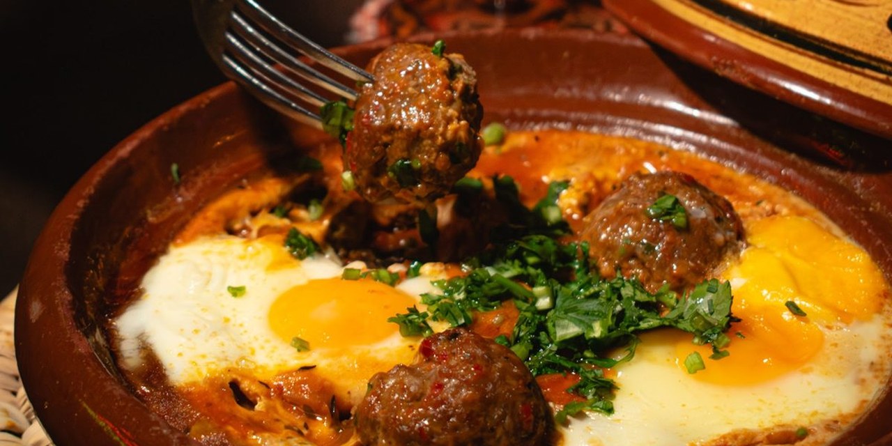 Berberomelet met kefta uit de tajine bij LaSqala in Zwolle
